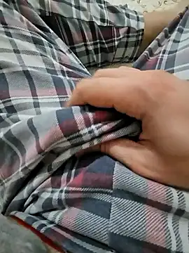 Snapshot of skiciyunis chatting on January 31, 7:23 pm skiciyunis online show from January 31, 7:23 pm