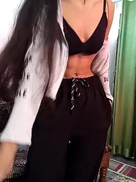 yourslady  online show from February 19, 6:22 am