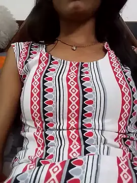 Snapshot of yourslady_ chatting on October 6, 11:18 am yourslady online show from October 6, 11:18 am