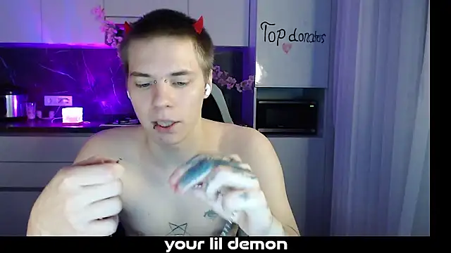 yourlildemon online show from March 11, 6:14 pm