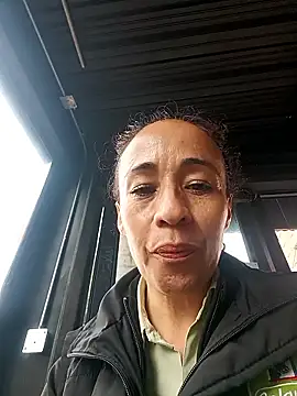 Coeur de luxure online show from November 15, 4:14 pm