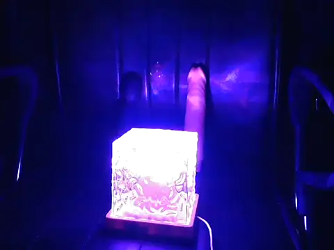 PreetyKitten online show from December 14, 2:11 pm