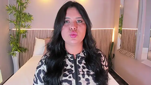 GeorginaReyes online show from March 20, 10:47 pm