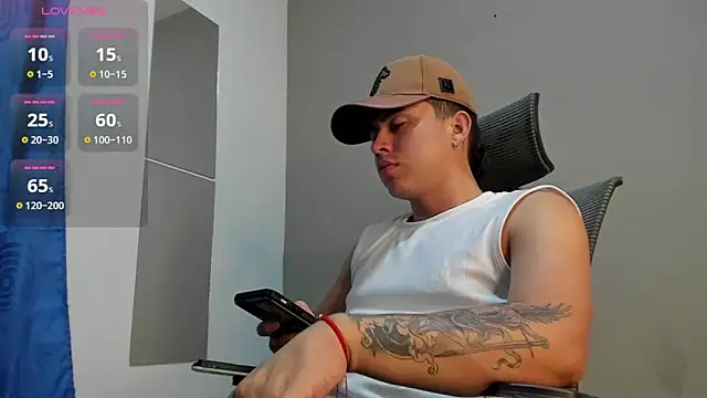 Snapshot of mattiwsmorris_ chatting on November 29, 7:00 am mattiwsmorris online show from November 29, 7:00 am