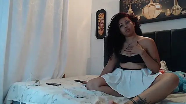 Snapshot of lunitadal chatting on October 20, 3:07 am lunitadal online show from October 20, 3:07 am