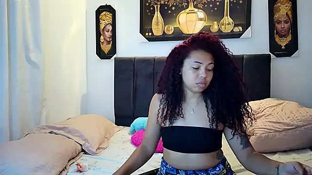 Snapshot of lunitadal chatting on October 26, 1:22 am lunitadal online show from October 26, 1:22 am