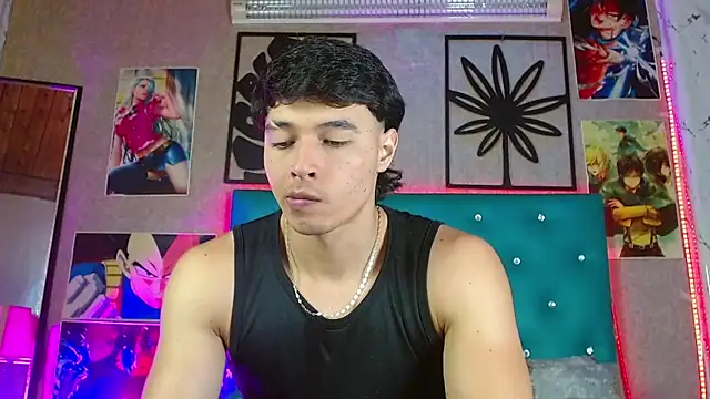 LiamAndrewzz online show from May 20, 5:02 am
