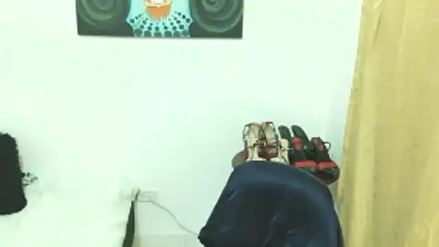 Snapshot of Maduragins_hot chatting on March 17, 12:41 pm Maduragins hot online show from March 17, 12:41 pm