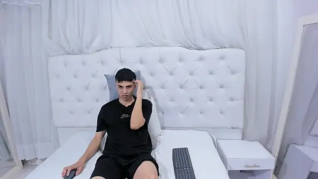 frank jhonsson online show from January 31, 7:11 pm