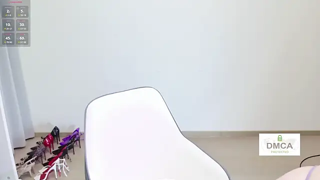 qq4422 online show from January 15, 7:28 pm