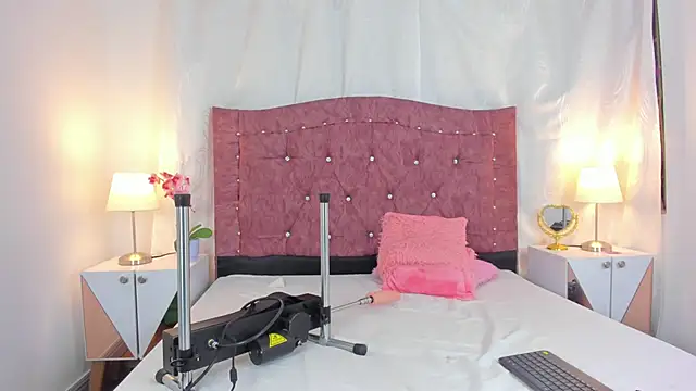 Snapshot of ValentinaGuerra chatting on March 13, 4:38 am ValentinaGuerra online show from March 13, 4:38 am