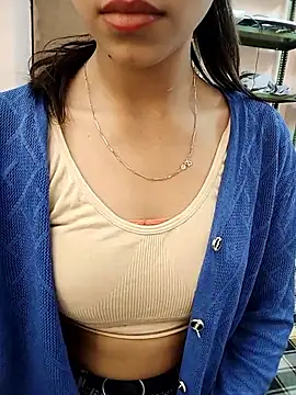 Snapshot of ritika_rao chatting on February 20, 5:12 am ritika rao online show from February 20, 5:12 am