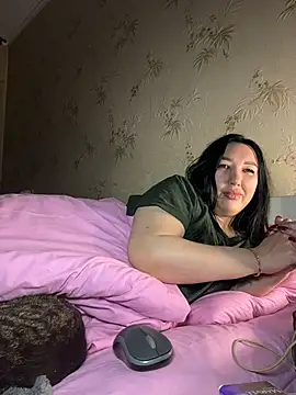 Naughtbaby 2025 online show from February 14, 2:30 am