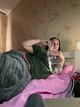 Naughtbaby 2025 online show from April 24, 1:46 pm