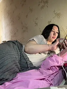 Naughtbaby 2025 online show from April 29, 2:43 pm