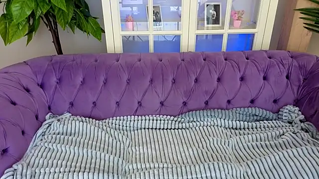 PaigePrado online show from May 8, 5:57 am
