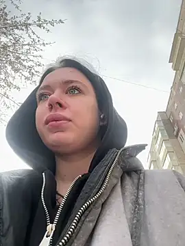 AlishaPrettyBlade online show from March 18, 7:44 am