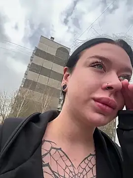 AlishaPrettyBlade online show from May 6, 3:46 am