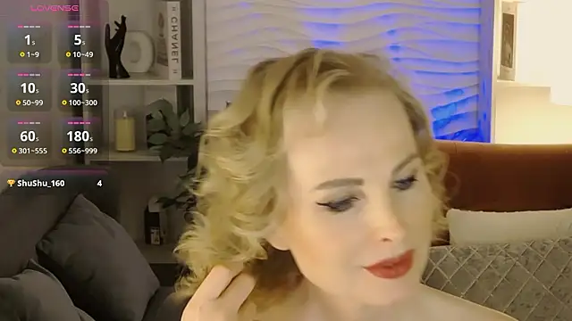 Snapshot of Sandra_Kind chatting on March 18, 5:43 am Sandra Kind online show from March 18, 5:43 am