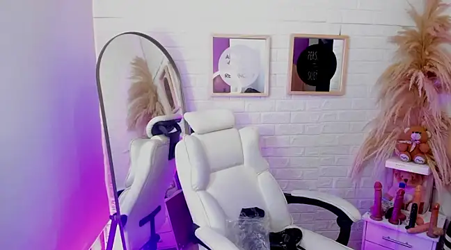 Danny Luxx online show from March 1, 2:13 pm