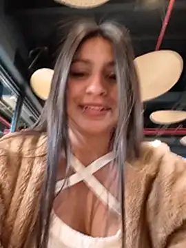 Snapshot of Nat_XxX chatting on October 28, 6:43 pm Nat XxX online show from October 28, 6:43 pm