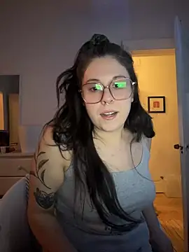 Rosiee69  online show from March 8, 12:55 am