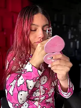 Emily-teen online show from November 4, 1:43 pm