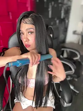 Emily-teen online show from March 25, 6:25 pm