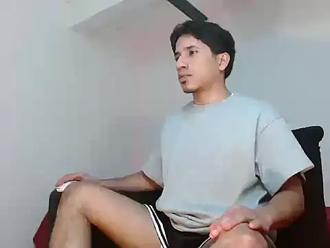 AngelHil online show from November 16, 1:55 am