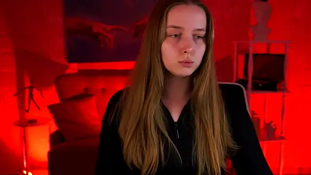 JenniferGraces online show from May 19, 6:36 pm