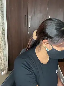 Snapshot of Sexy_Madhuri_Bhabhi chatting on March 19, 12:09 pm Sexy Madhuri Bhabhi online show from March 19, 12:09 pm