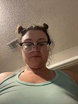 Snapshot of HTXBELLE chatting on June 6, 12:27 am HTXBELLE online show from June 6, 12:27 am