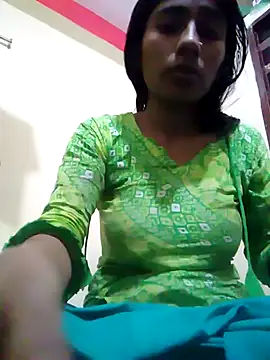 Snapshot of SEXY-boudi43 chatting on March 3, 12:26 am SEXY-boudi43 online show from March 3, 12:26 am