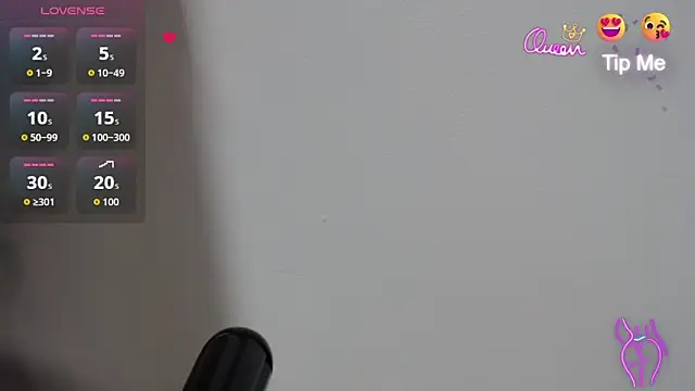 Snapshot of candy_rogeers chatting on March 13, 8:37 pm candy rogeers online show from March 13, 8:37 pm