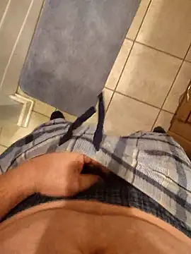 Cummaker69 online show from November 28, 10:56 pm