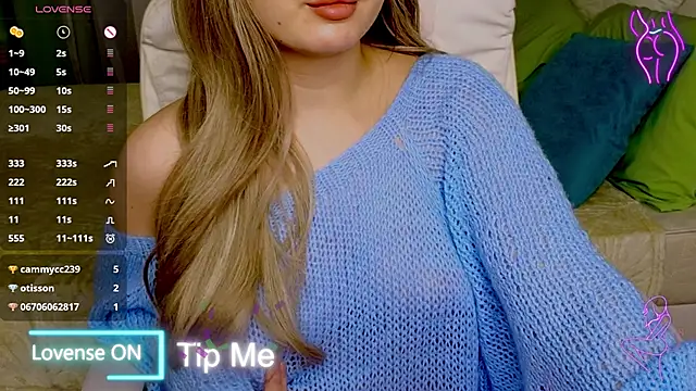 Snapshot of baby_debbie chatting on March 2, 11:20 pm baby debbie online show from March 2, 11:20 pm