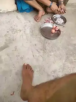 Snapshot of indian_couple4 chatting on July 3, 2:07 am indian couple4 online show from July 3, 2:07 am