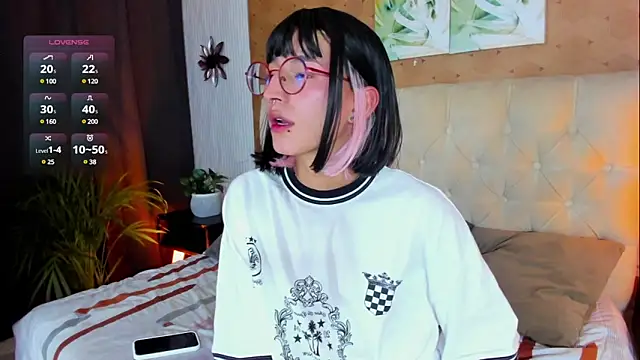 Snapshot of iiangel_ chatting on March 8, 4:01 am iiangel  online show from March 8, 4:01 am