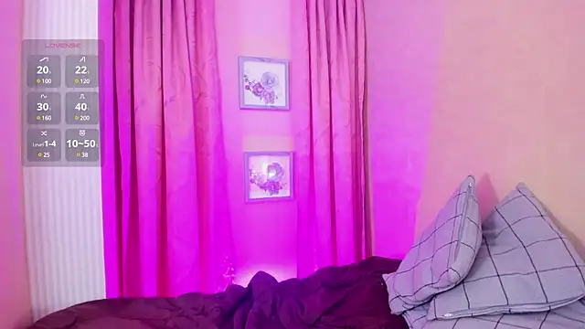 Snapshot of iiangel_ chatting on March 9, 8:40 am iiangel  online show from March 9, 8:40 am