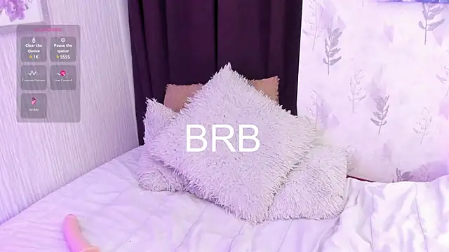 Snapshot of iiangel_ chatting on March 12, 8:19 am iiangel  online show from March 12, 8:19 am