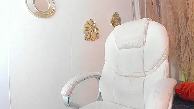 Snapshot of iiangel_ chatting on September 11, 2:33 am iiangel  online show from September 11, 2:33 am