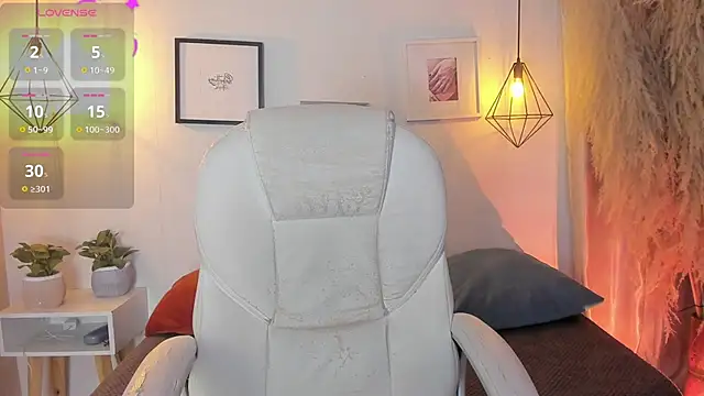 Snapshot of iiangel_ chatting on October 2, 3:13 am iiangel  online show from October 2, 3:13 am