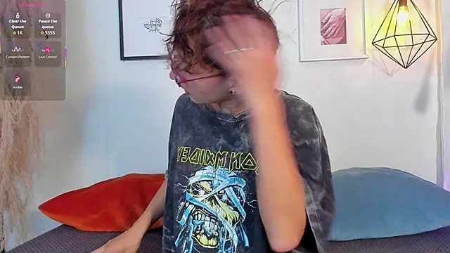 Snapshot of iiangel_ chatting on October 7, 3:36 am iiangel  online show from October 7, 3:36 am