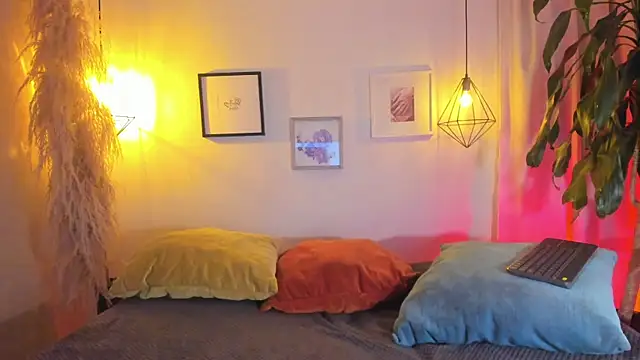 Snapshot of iiangel_ chatting on October 9, 3:48 am iiangel  online show from October 9, 3:48 am