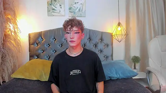 Snapshot of iiangel_ chatting on October 11, 3:28 am iiangel  online show from October 11, 3:28 am