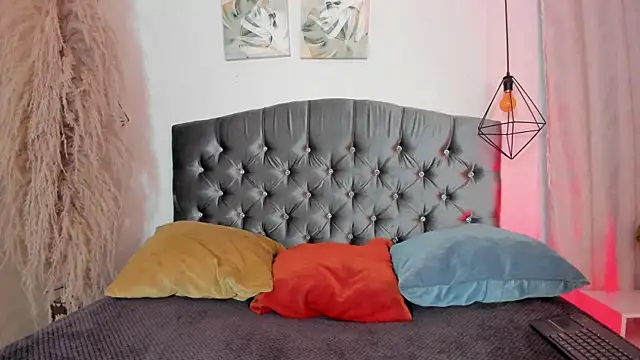 Snapshot of iiangel_ chatting on October 24, 3:58 am iiangel  online show from October 24, 3:58 am