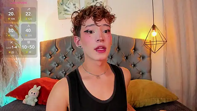 Snapshot of iiangel_ chatting on October 29, 3:20 am iiangel  online show from October 29, 3:20 am