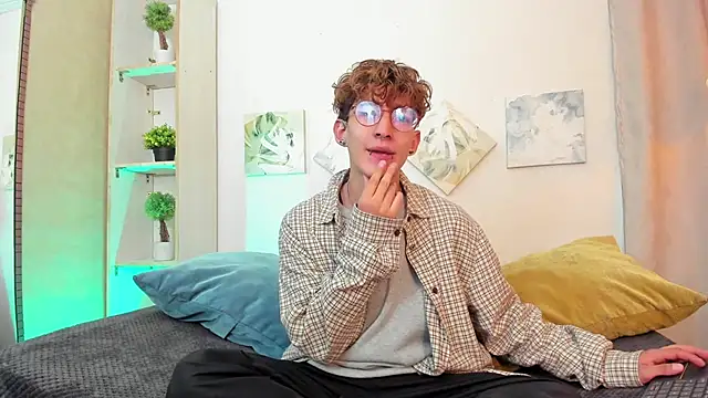 Snapshot of iiangel_ chatting on October 30, 3:08 am iiangel  online show from October 30, 3:08 am