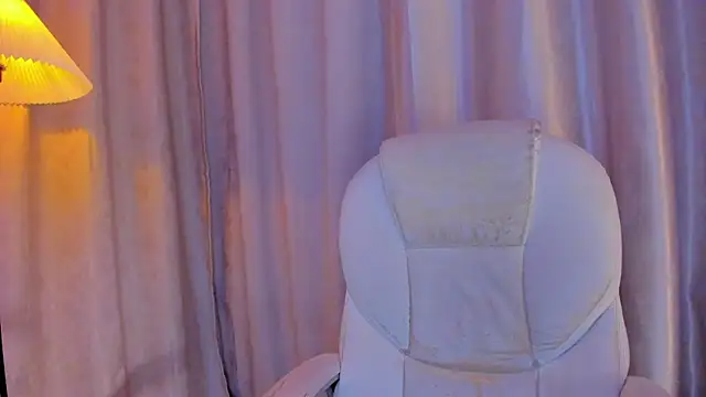 iiangel  online show from November 28, 3:31 am