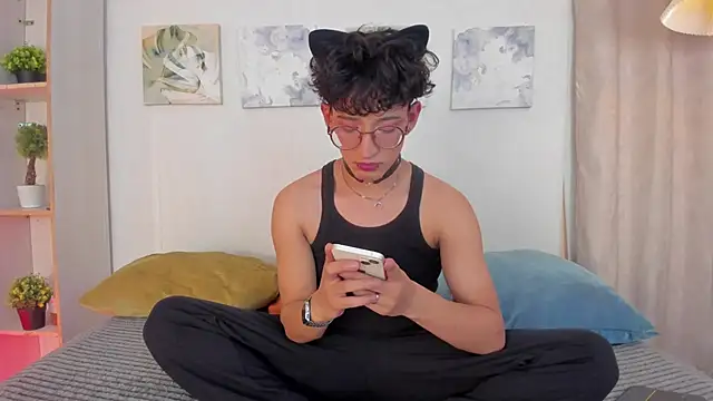 iiangel  online show from February 15, 4:42 am